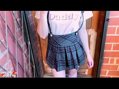 ❤️ A estudante chupa profundamente a sua pila e fode em vez de aulas. Sexo de qualidade em nós ❌️❤